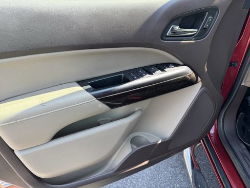 Used 2018 GMC Canyon SLE image 12