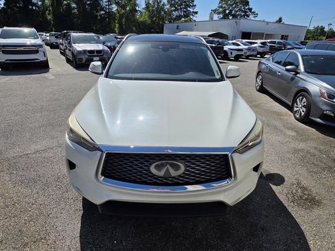 Used 2019 INFINITI QX50 Luxe w/ Navigation Package FWD image 2