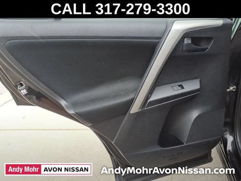Used 2016 Toyota RAV4 LE FWD image 31