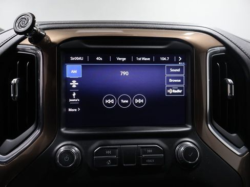 Used 2020 Chevrolet Silverado 1500 High Country w/ Technology Package image 25