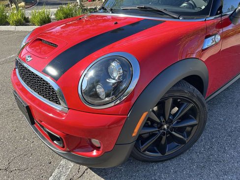 Used 2013 MINI Cooper S image 36