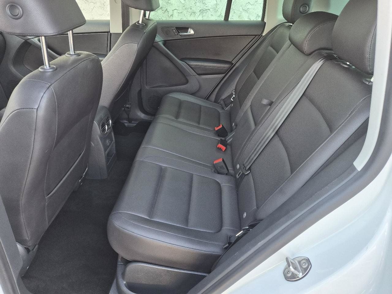 Used 2017 Volkswagen Tiguan Wolfsburg Edition AWD/4WD image 16