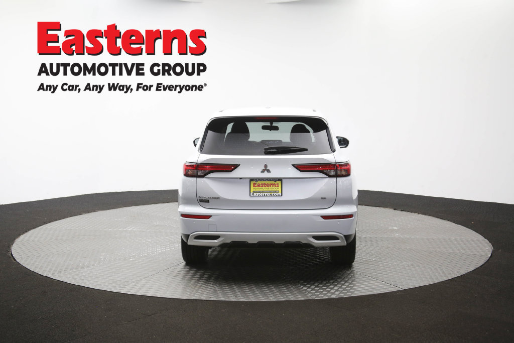 Used 2024 Mitsubishi Outlander SE FWD image 35