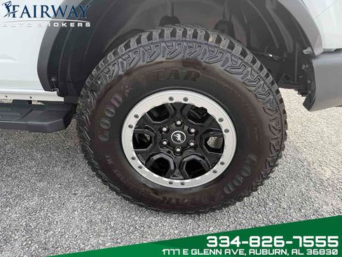 Used 2022 Ford Bronco Outer Banks w/ Sasquatch Package image 34