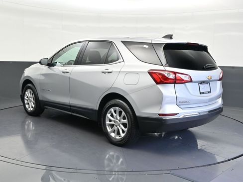 Used 2019 Chevrolet Equinox LT image 3