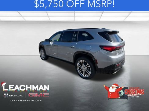 New 2026 Buick Enclave Sport Touring w/ LPO, Floor Liner Package image 7