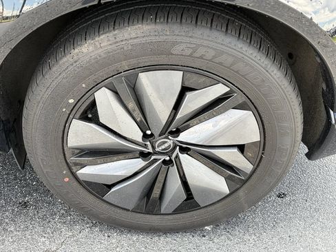 Certified 2024 Nissan Ariya AWD image 28