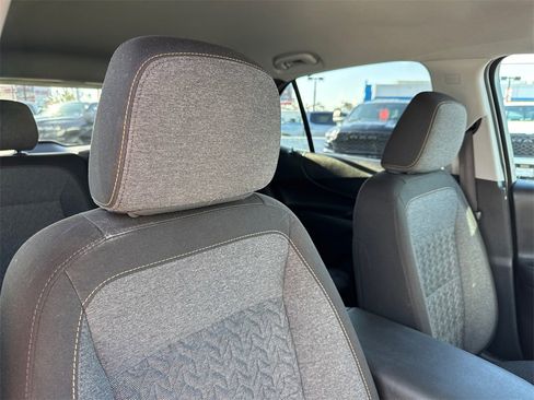 Used 2024 Chevrolet Equinox LT image 13