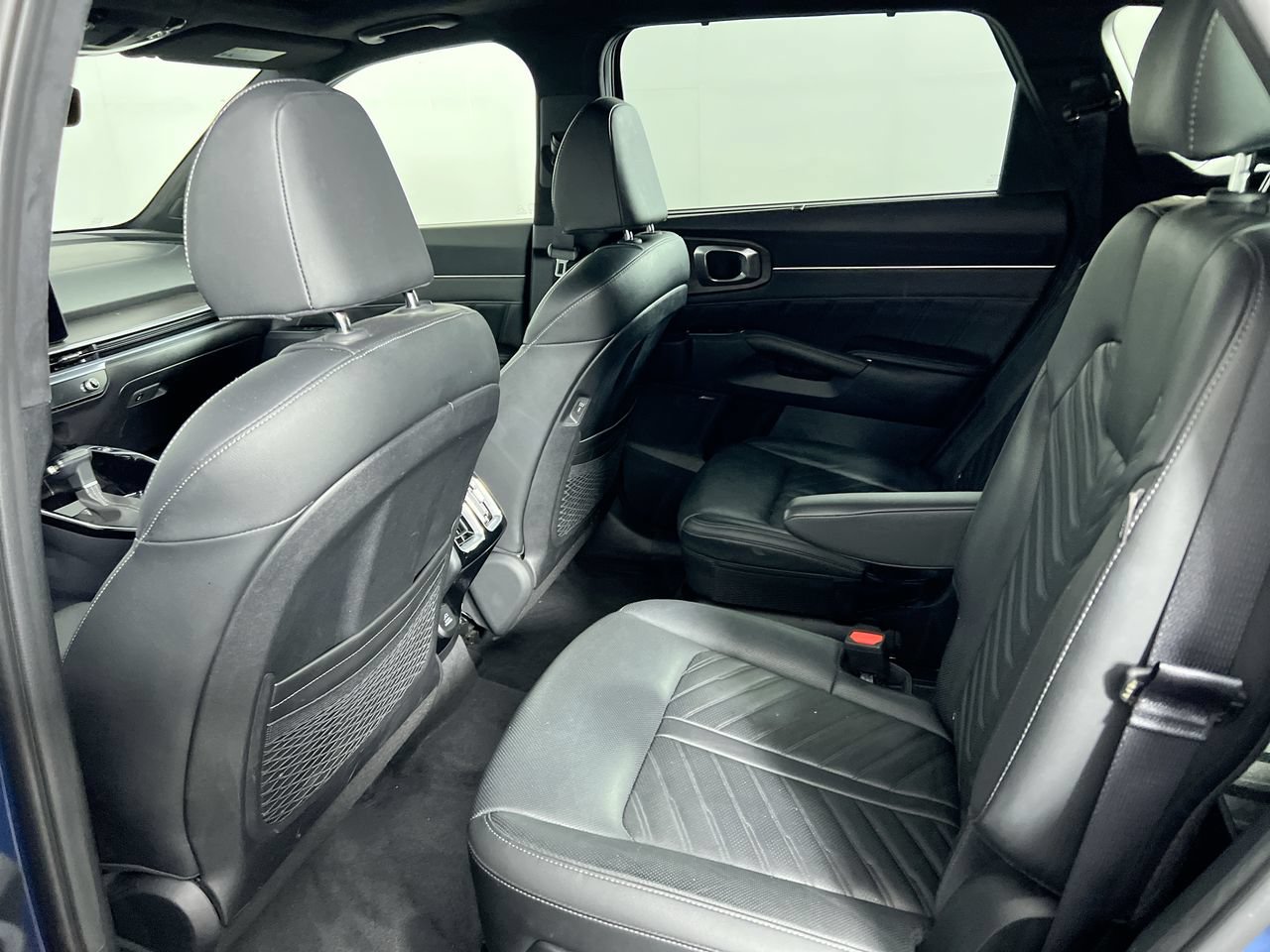 Certified 2025 Kia Sorento SX Prestige AWD/4WD image 21