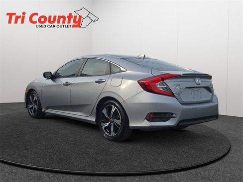 Used 2017 Honda Civic Touring image 6