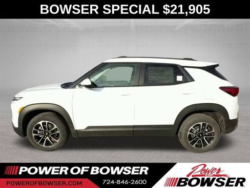 Certified 2024 Chevrolet TrailBlazer LT w/ LT Cold Weather Package AWD/4WD image 5