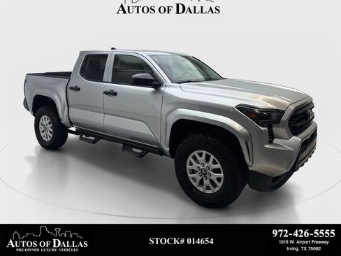 Used 2025 Toyota Tacoma SR AWD/4WD image 1