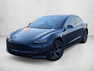 Used 2018 Tesla Model 3 Long Range video 1