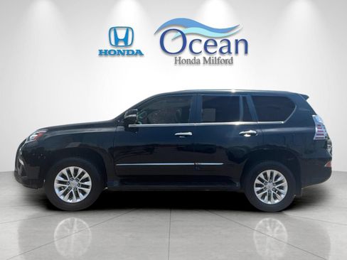 Used 2019 Lexus GX 460 Premium w/ Premium Package AWD/4WD image 6