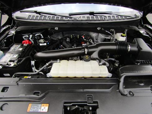 Used 2025 Lincoln Navigator Reserve AWD/4WD image 45