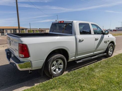 Used 2022 RAM 1500 Classic SLT w/ Electronics Convenience Group AWD/4WD image 5
