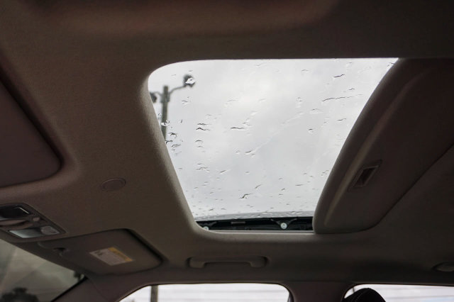 Used 2024 Hyundai Venue SEL FWD image 13