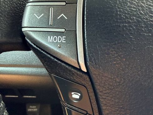 Used 2011 Toyota Avalon FWD image 31