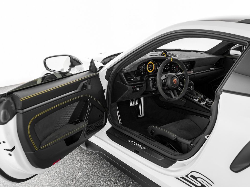 Used 2025 Porsche 911 GT3 RS RWD image 12