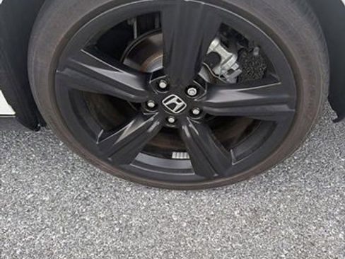 Used 2024 Honda Accord Sport image 9