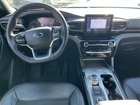 Used 2023 Ford Explorer ST-Line w/ Class IV Trailer Tow Package image 14