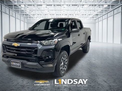 Used 2023 Chevrolet Colorado LT w/ LT Convenience Package image 5