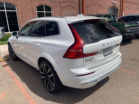Used 2023 Volvo XC60 B5 Ultimate w/ Protection Package Premier FWD image 5