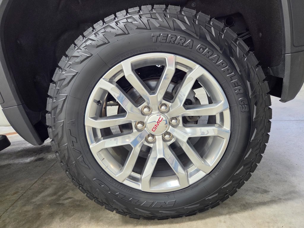 Used 2021 GMC Sierra 1500 SLT w/ SLT Premium Package AWD/4WD image 17