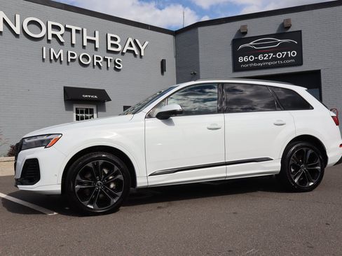 Used 2026 Audi Q7 3.0T Premium Plus w/ Premium Plus Package AWD/4WD image 1