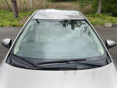 Used 2014 Toyota Corolla LE FWD image 9