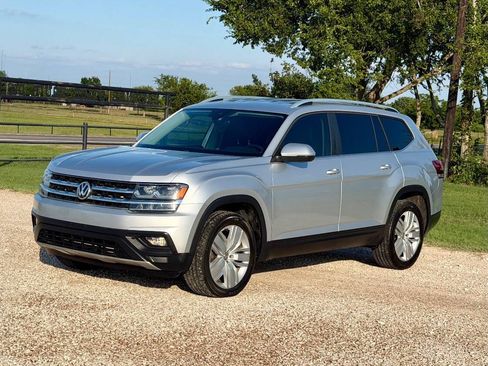 Used 2019 Volkswagen Atlas SE FWD image 3
