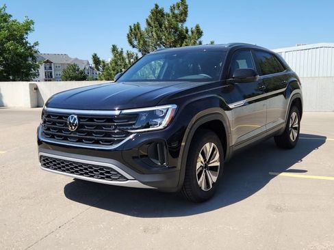 New 2026 Volkswagen Atlas Cross Sport SE image 4