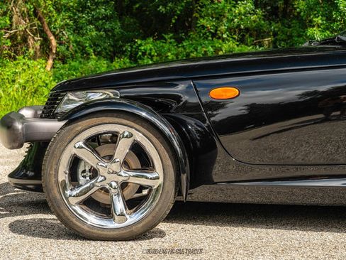 Used 1999 Plymouth Prowler RWD image 4