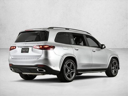 Certified 2026 Mercedes-Benz GLS 450 4MATIC image 5