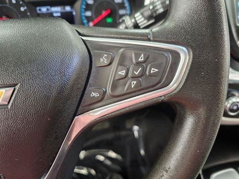Used 2018 Chevrolet Equinox LS FWD image 18