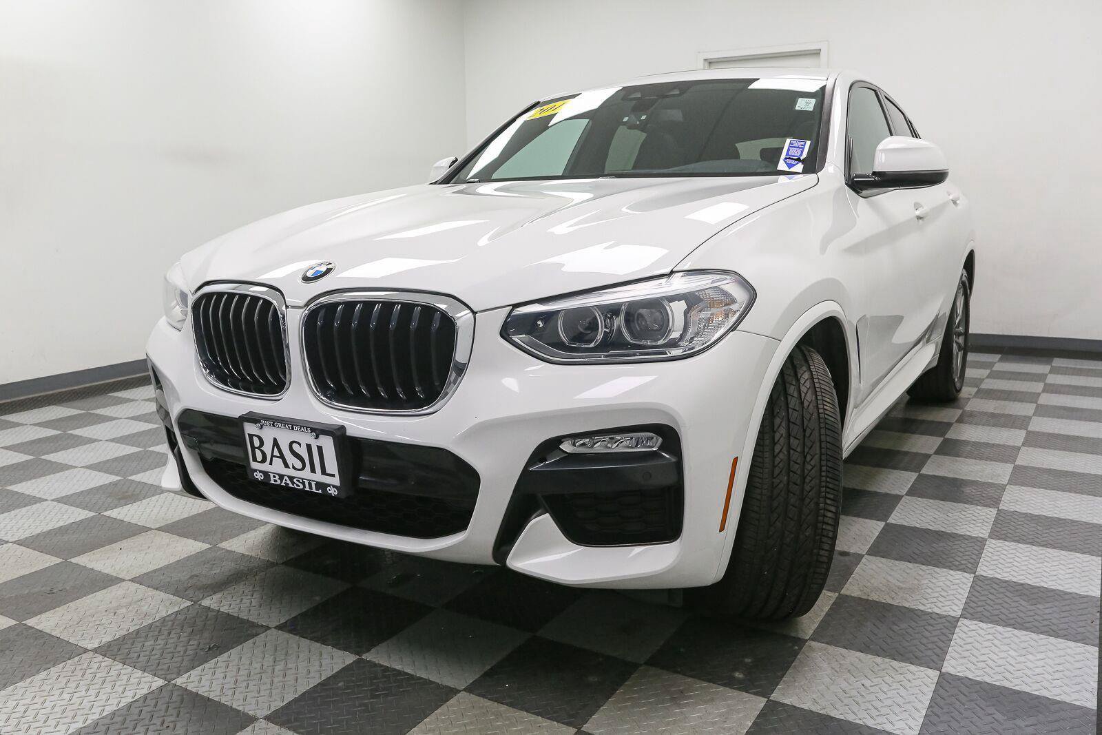 Used 2019 BMW X4 xDrive30i w/ M Sport Package 2 AWD/4WD image 4