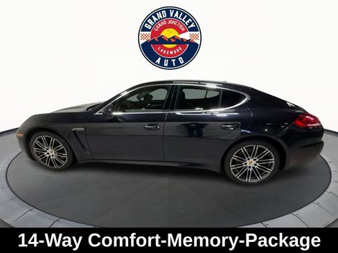 Used 2016 Porsche Panamera 4S image 9