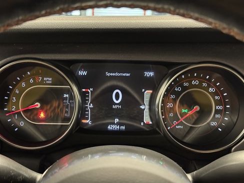 Used 2022 Jeep Gladiator Mojave w/ LED Lighting Group AWD/4WD image 27