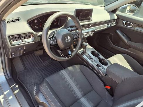 Used 2022 Honda Civic LX image 4