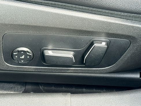 Used 2025 BMW 330i Sedan w/ Parking Assistance Package image 24