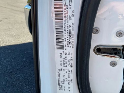 Used 2010 Dodge Ram 2500 Truck SLT image 19
