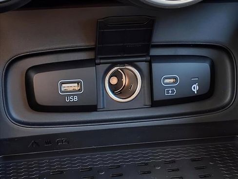 New 2026 Hyundai Venue SEL image 18