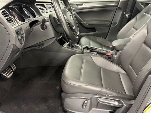Used 2019 Volkswagen Golf Alltrack SE image 10