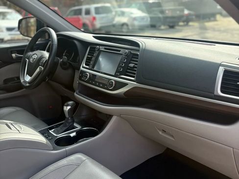 Used 2015 Toyota Highlander Limited Platinum image 27