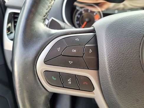 Used 2019 Jeep Cherokee Limited image 22