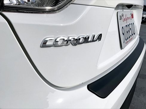 Used 2025 Toyota Corolla LE w/ LE Premium Package image 22