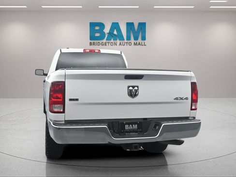 Used 2022 RAM 1500 Classic SLT w/ Protection Group AWD/4WD image 5