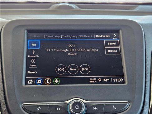 Used 2022 Chevrolet Equinox RS w/ LPO, Floor Liner Package image 11