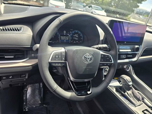 New 2026 Toyota Grand Highlander Limited AWD/4WD image 26