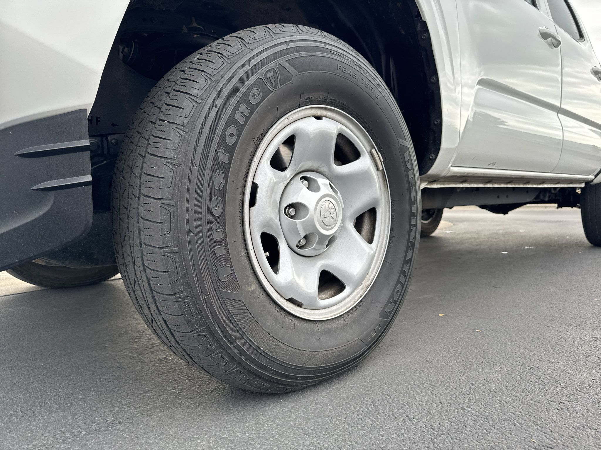Certified 2023 Toyota Tacoma SR AWD/4WD image 17